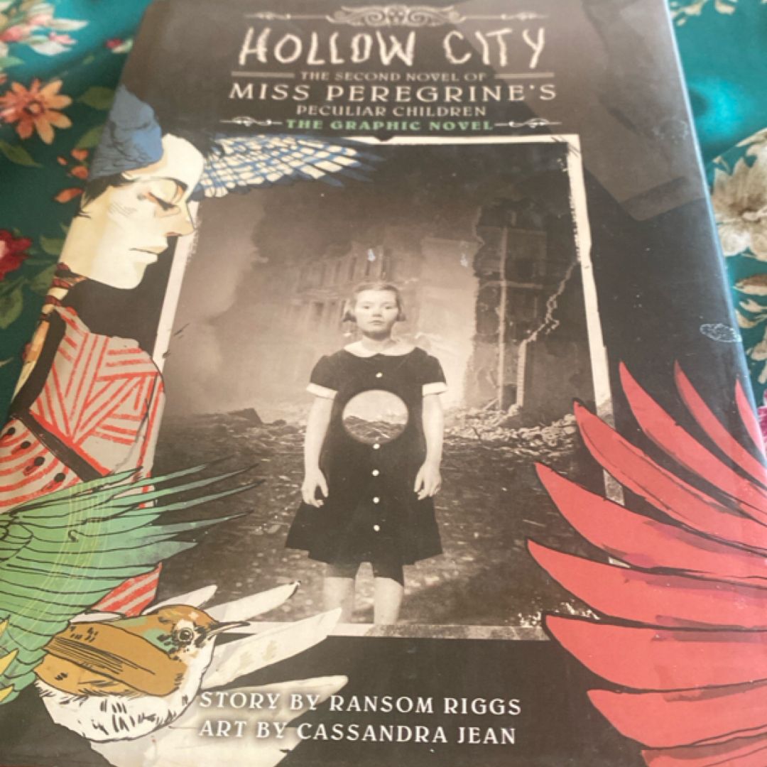 Hollow City: the Graphic Novel