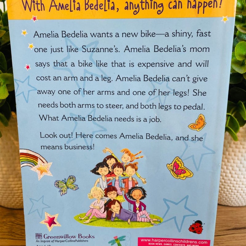 Amelia Bedelia Chapter Book #1: Amelia Bedelia Means Business