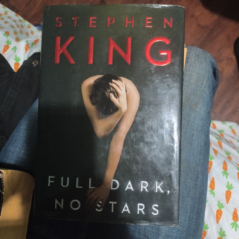 Full Dark, No Stars