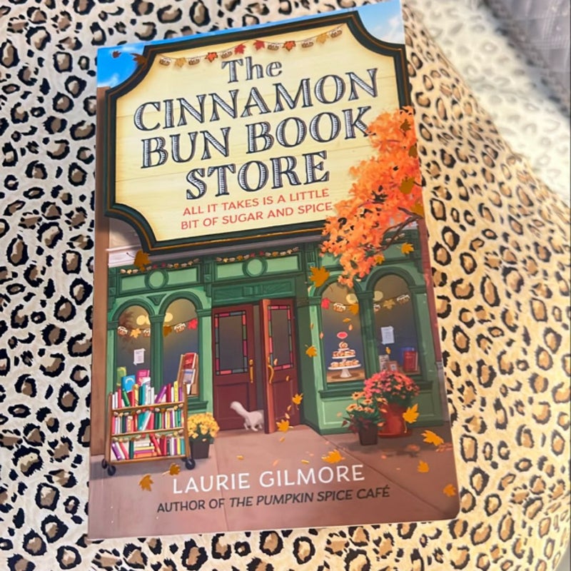 The Cinnamon Bun Book Store (Dream Harbor, Book 2)