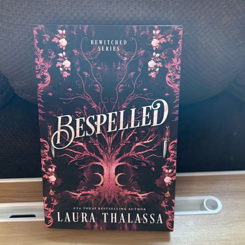 Bespelled (Deluxe Edition) by Laura Thalassa, Paperback | Pangobooks