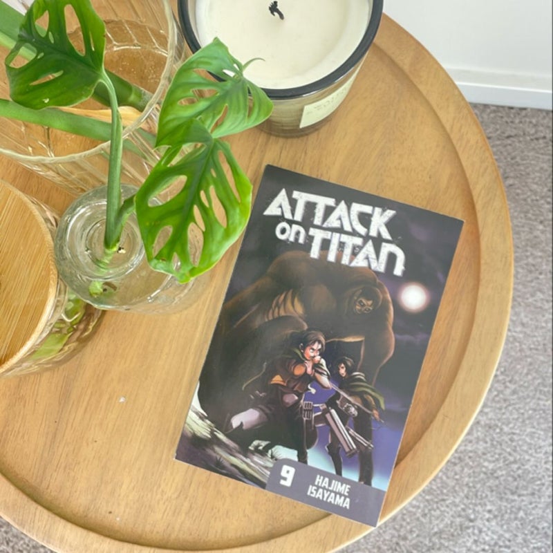 Attack on Titan 9