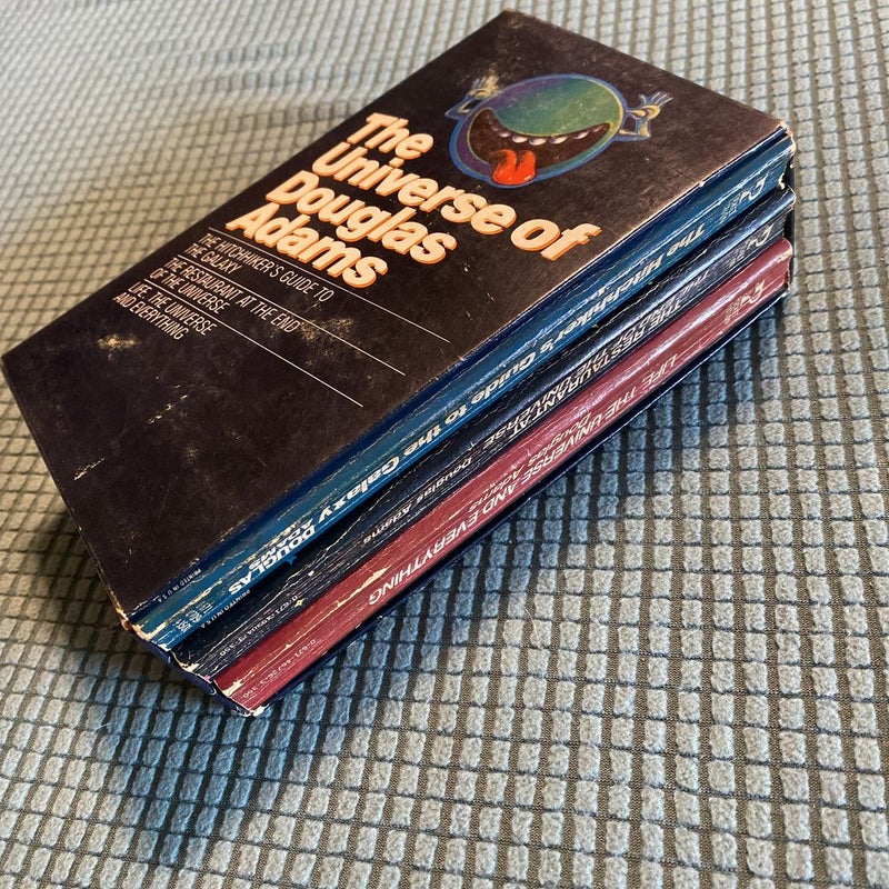 Boxed set The Universe of Douglas Adams Hitchhiker’s Trilogy