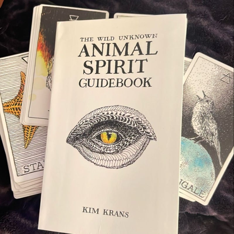 The Wild Unknown Animal Spirit Deck and Guidebook (Official Keepsake Box Set)