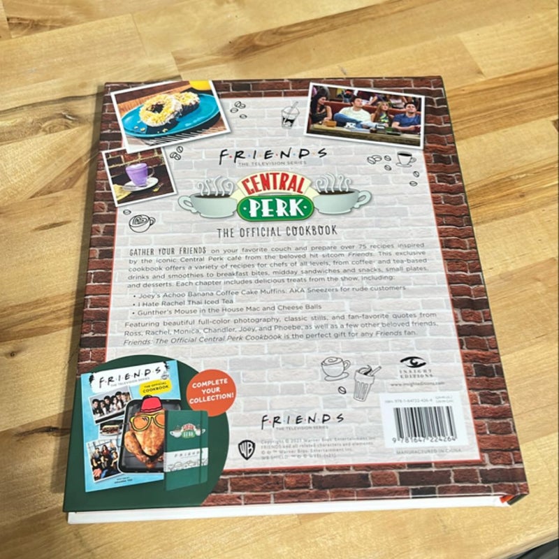 Friends: the Official Central Perk Cookbook (Classic TV Cookbooks, 90s TV)