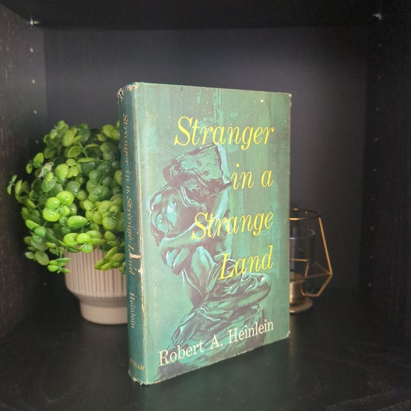 Stranger in a Strange Land - Book Club Edition