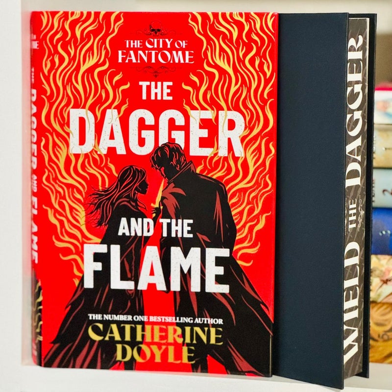 The Dagger and the Flame (Waterstones)