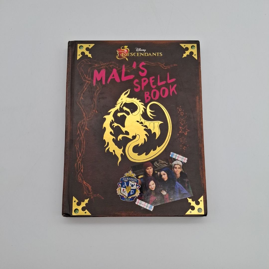 Descendants: Mal's Spell Book