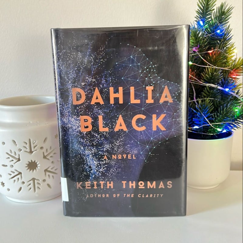 Dahlia Black