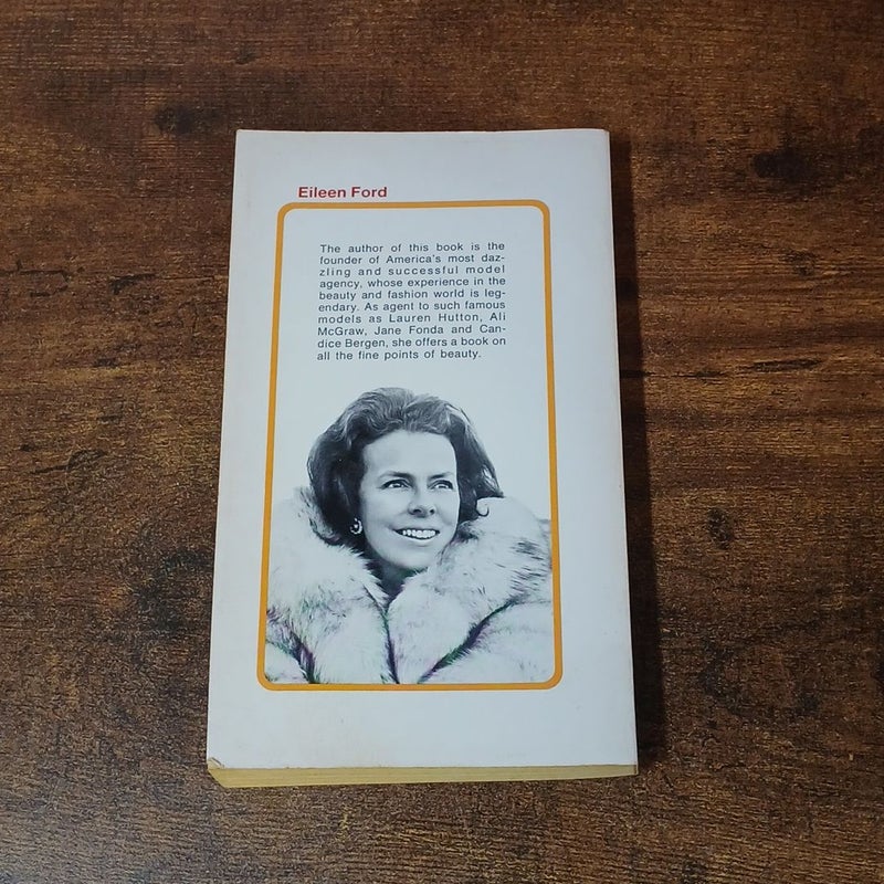 A More Beautiful You in 21 Days, 1972, Hanes Complimentary Edition PB