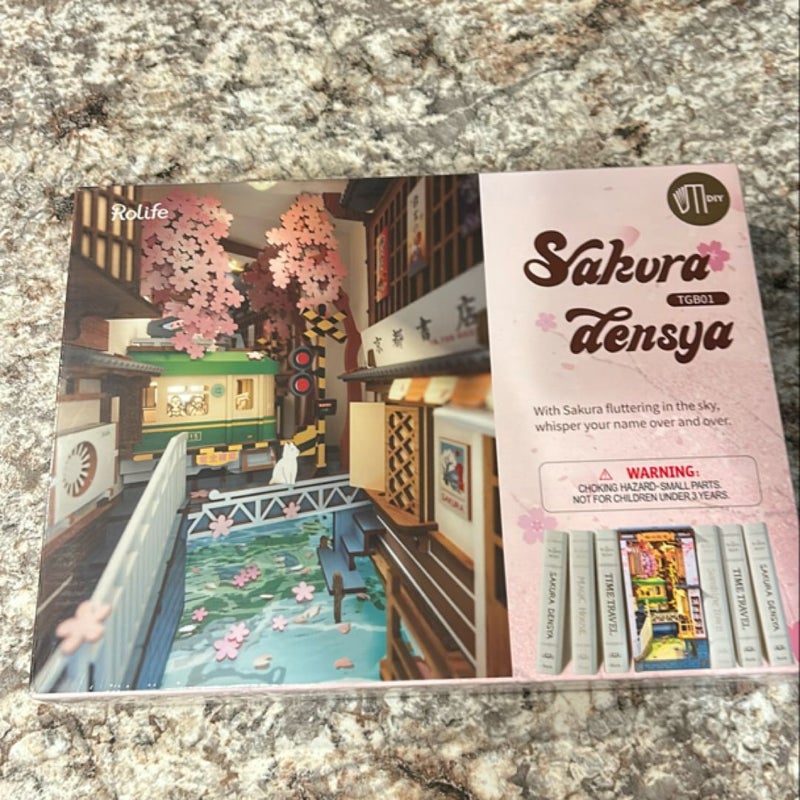 Booknook Sakura Densya