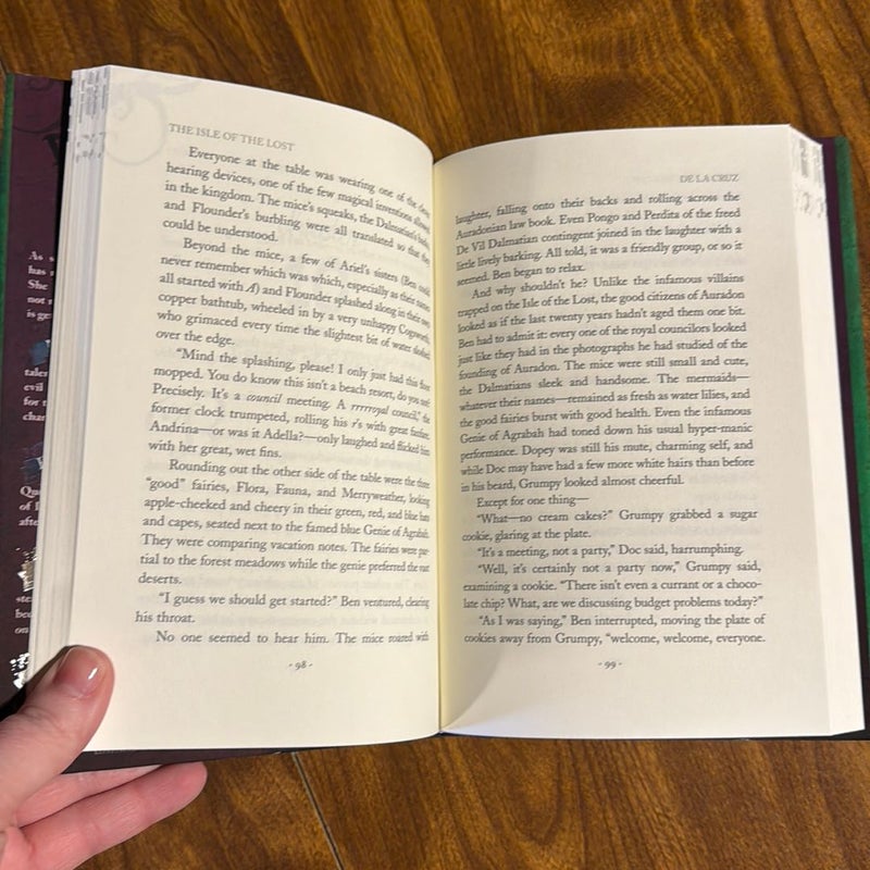 The Isle of the Lost (a Descendants Novel, Vol. 1)