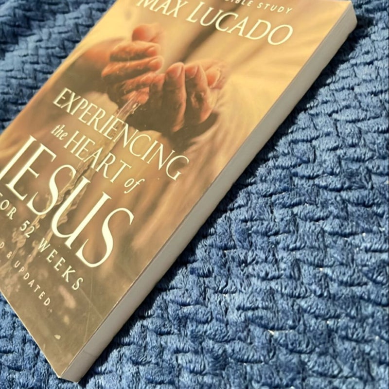 Experiencing the Heart of Jesus for 52 Weeks