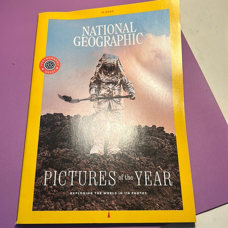 National Geographic Pictures of the Year Magazine 
