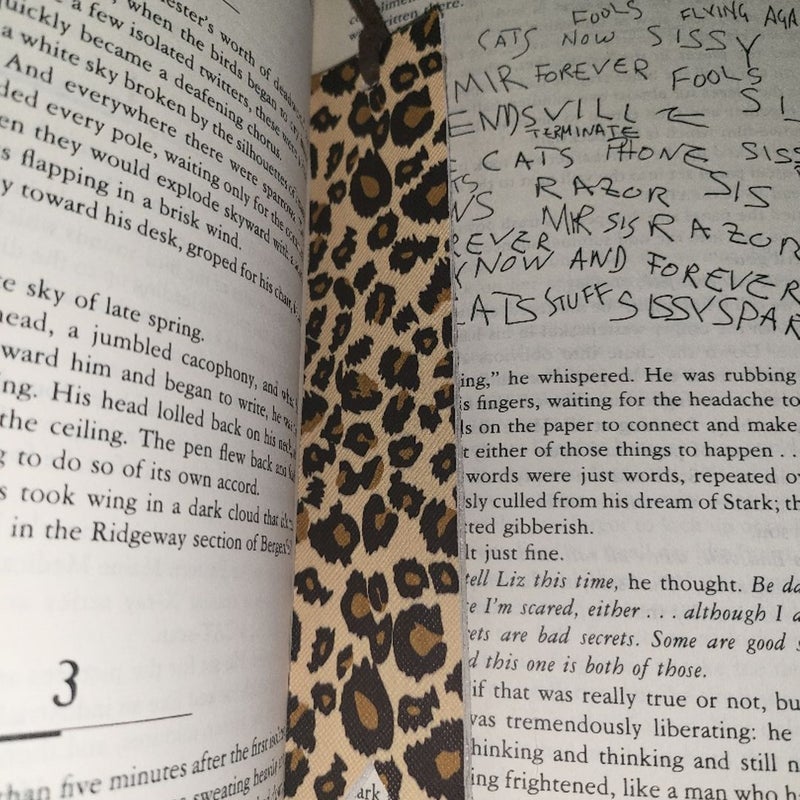 Cheetahs print bookmark