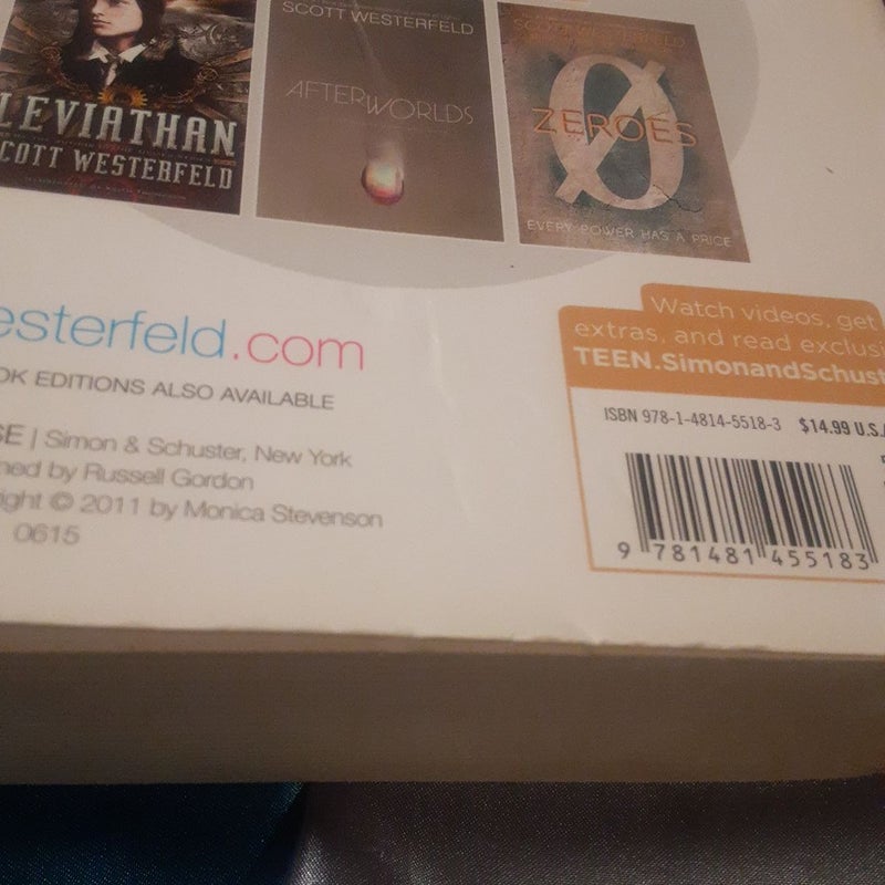 Uglies and Pretties paperback omnibus