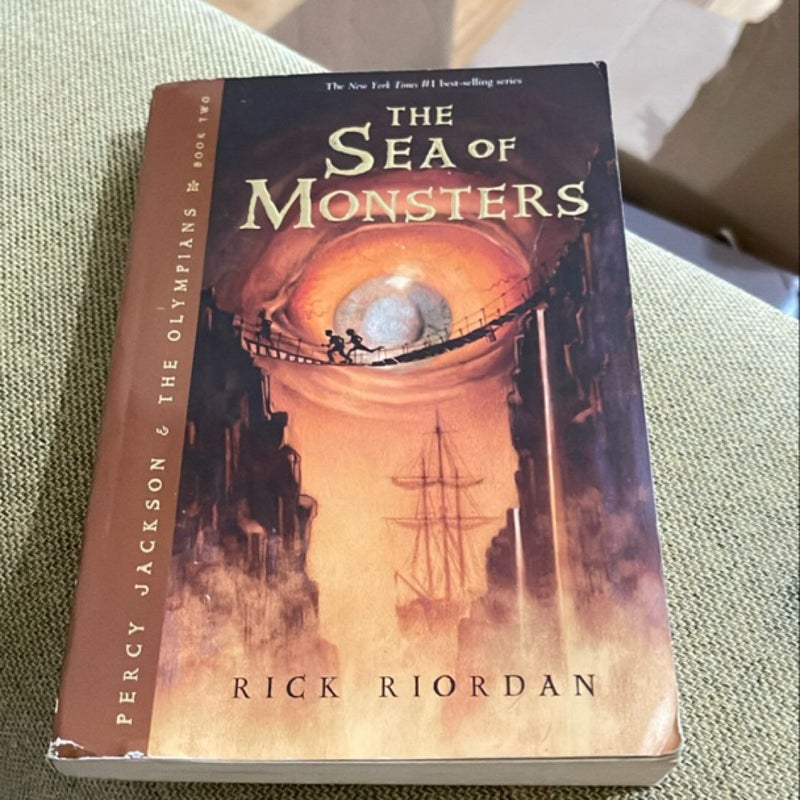 Percy Jackson and the Olympians, Book Two the Sea of Monsters (Percy Jackson and the Olympians, Book Two)