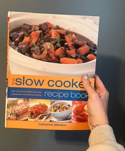 Slow cooker recipe book 