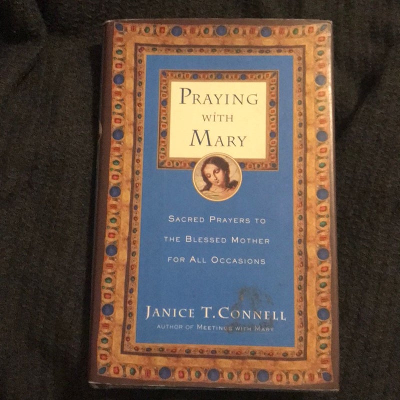 Praying with Mary