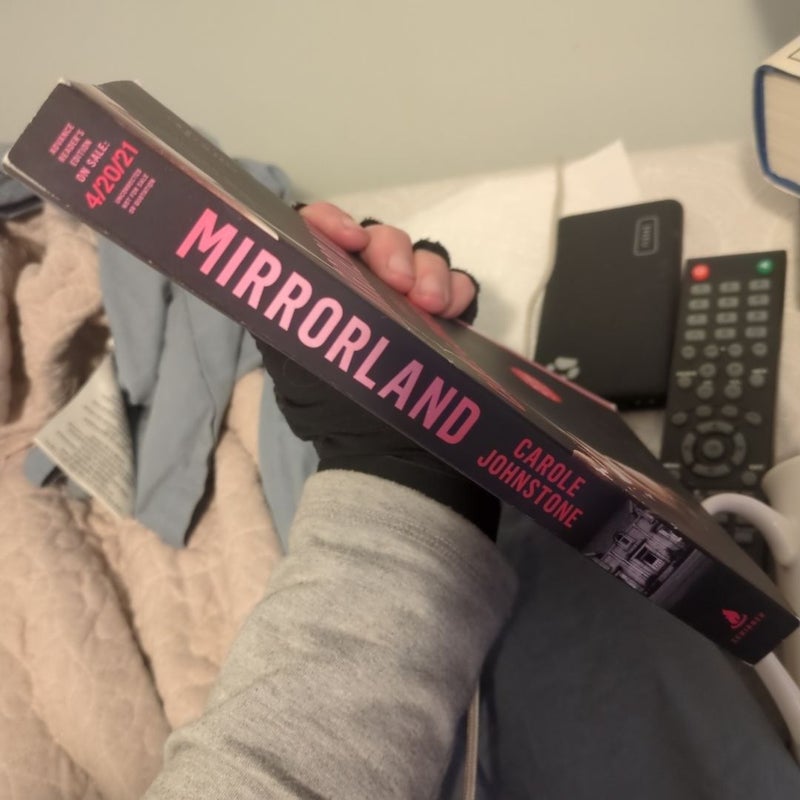 Mirrorland ARC