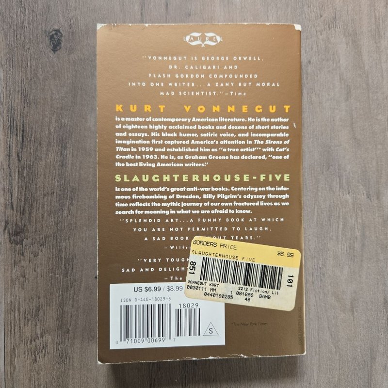 Slaughterhouse Five by Kurt Vonnegut , Paperback | Pangobooks