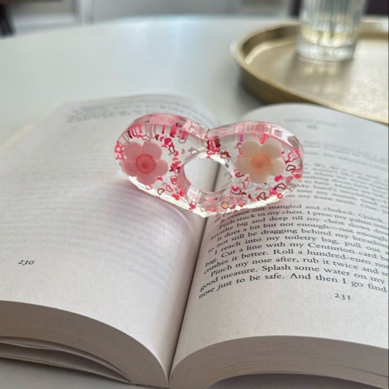 book/page/thumb holder - flowers + hearts 🌸