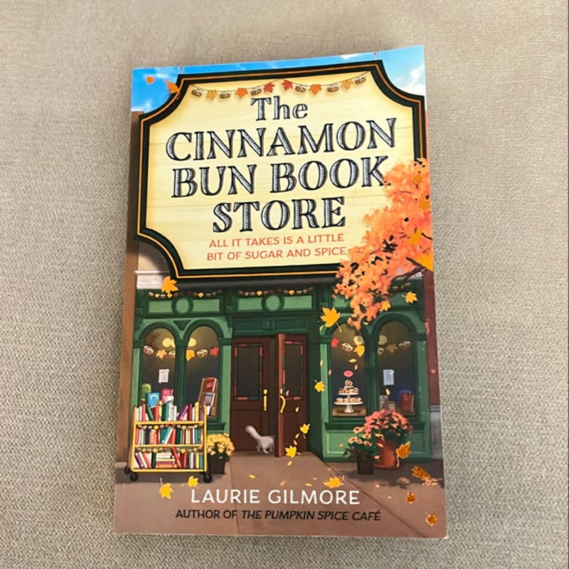 The Cinnamon Bun Book Store (Dream Harbor, Book 2)