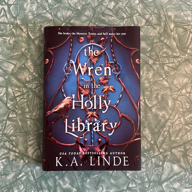 The Wren in the Holly Library (Deluxe Limited Edition)