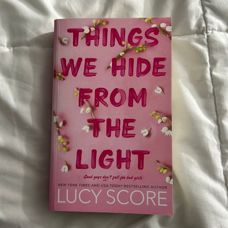  Things We Hide from the Light (Knockemout Series, 2):  9781728276113: Score, Lucy: Books