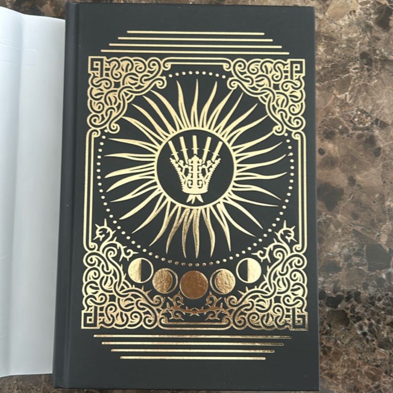 Five Broken Blades (Deluxe Limited Edition)