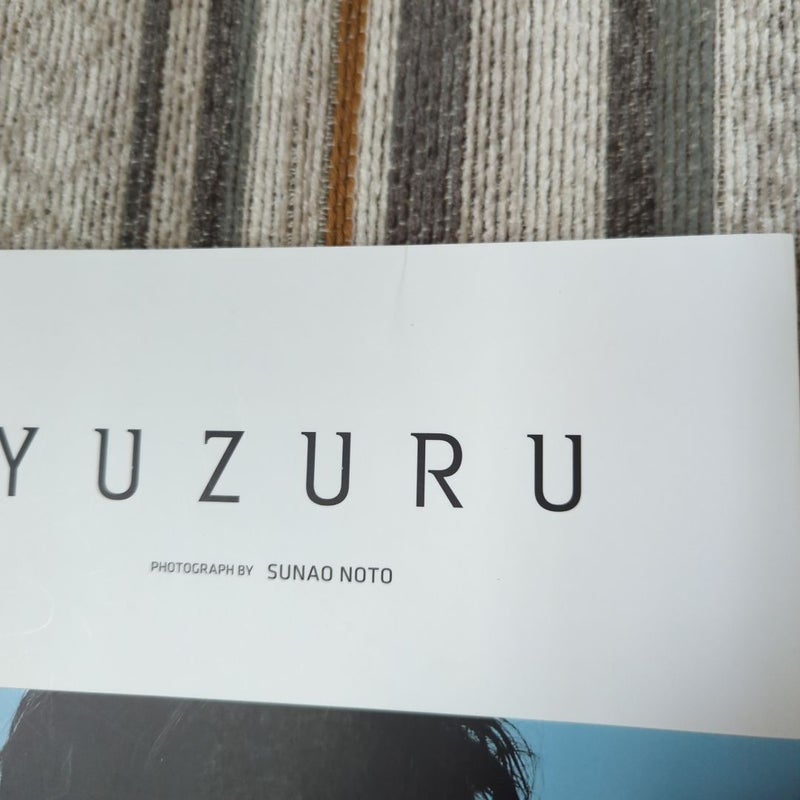 Yuzuru Hanyu First Photo Album with poster 