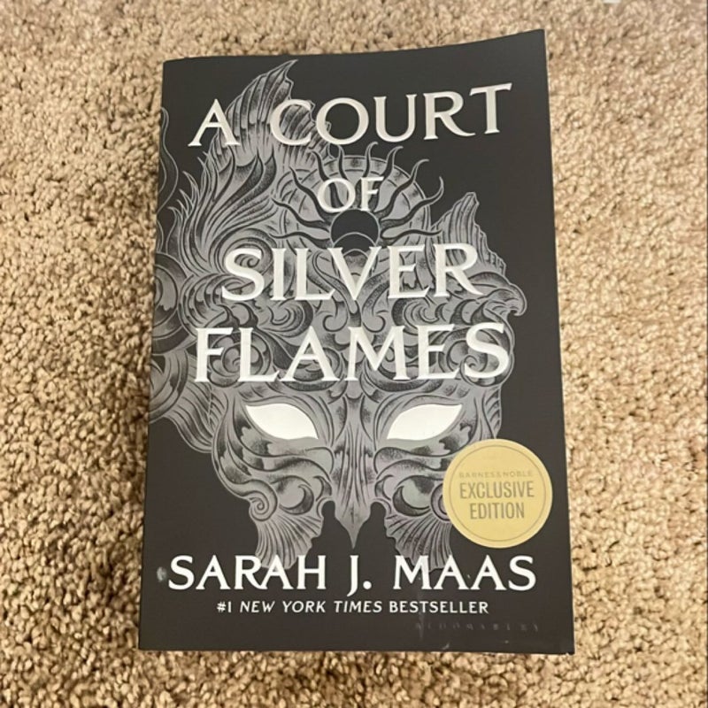 A court of silver flames