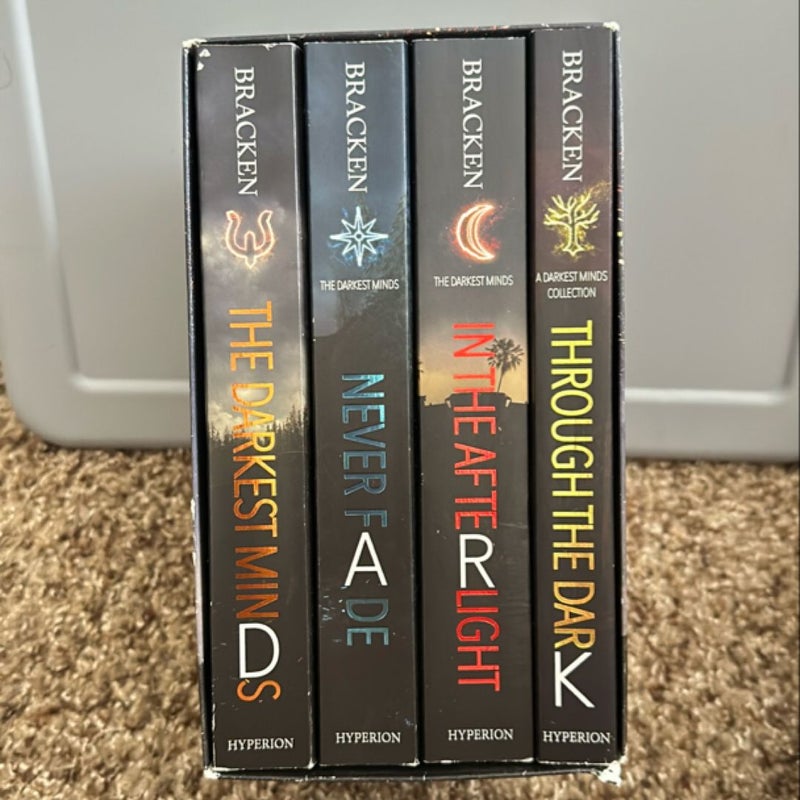 The Darkest Minds Series Boxed Set [4-Book Paperback Boxed Set] (the Darkest Minds)