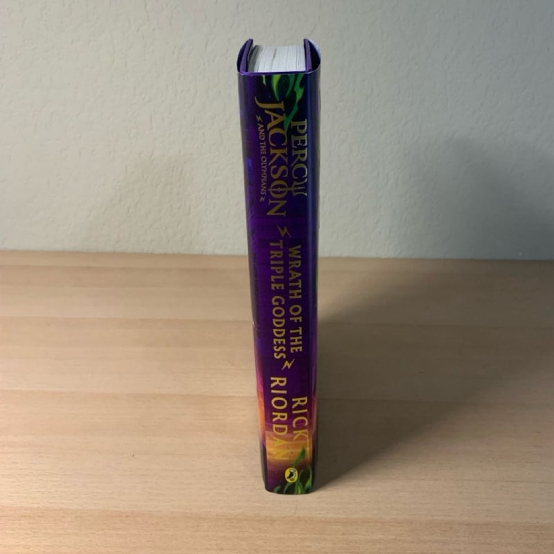 Percy Jackson And the Olympians Waterstones special spray edge