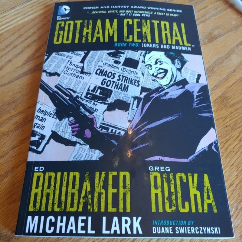 Gotham Central Book 2: Jokers and Madmen