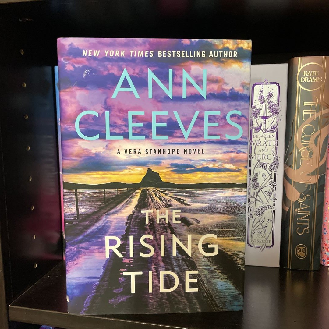 The Rising Tide - (Vera Stanhope) by Ann Cleeves (Hardcover)