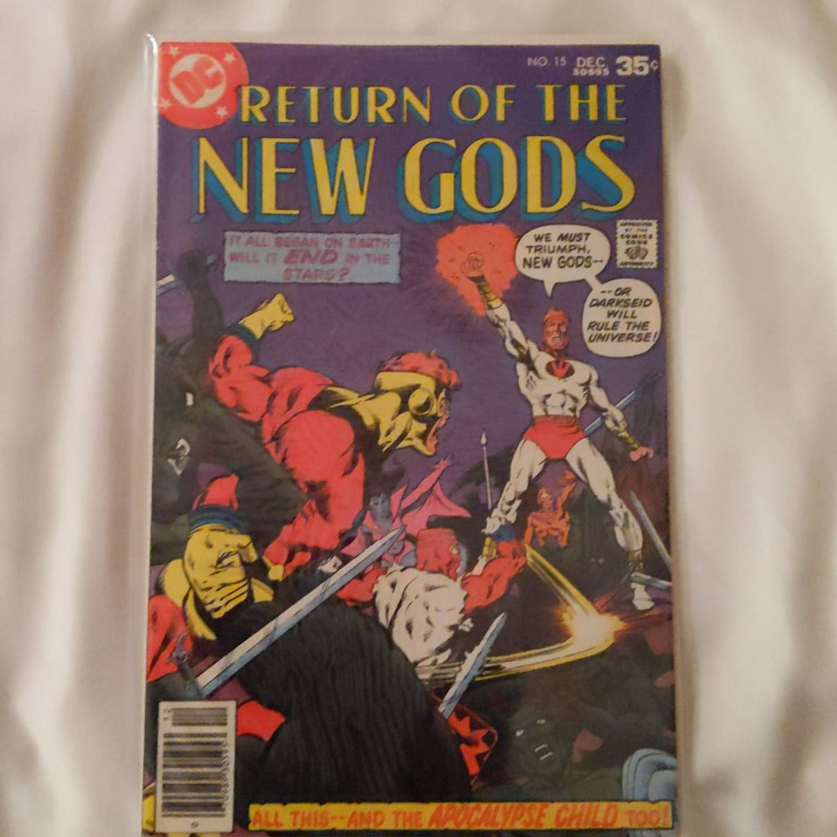 Return Of The New Gods #15 DC Comics by DC Comics , Paperback | Pangobooks