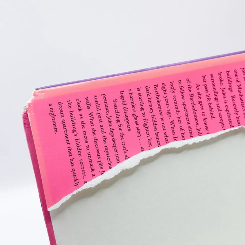Lock Every Door by Riley Sager, Hardcover Pangobooks