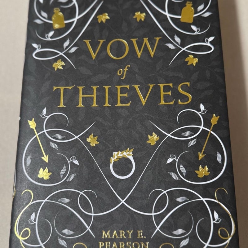 Dance of thieves book set of 2 Fairyloot signed edition 