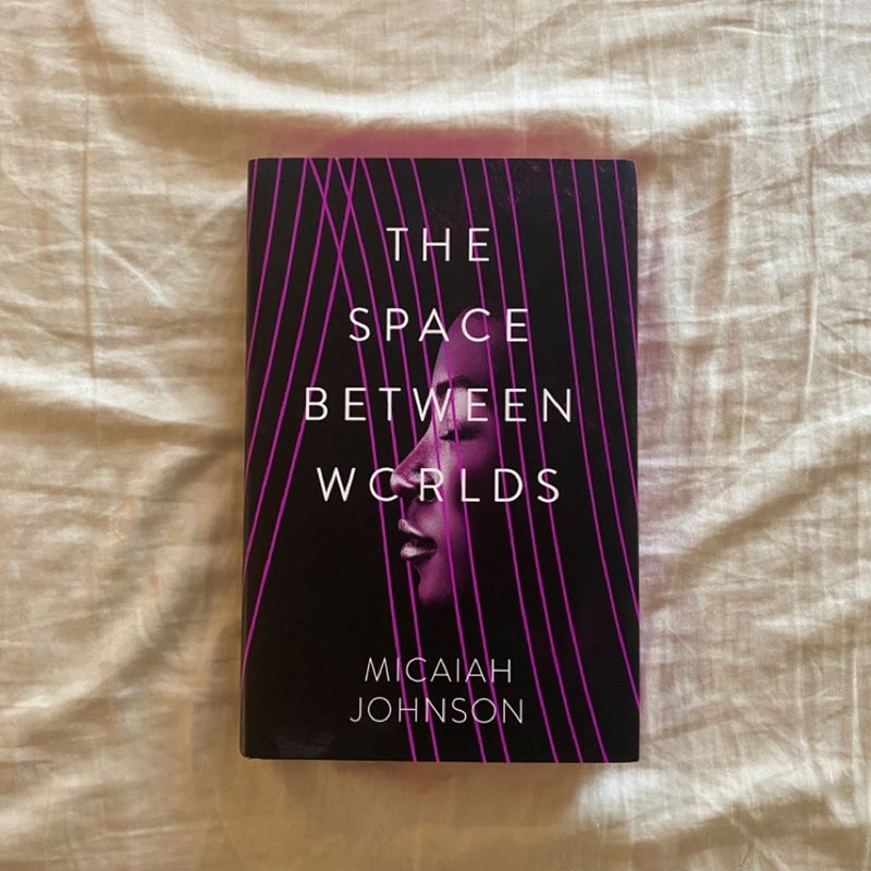 The Space Between Worlds ( Illumicrate exclusive edition )