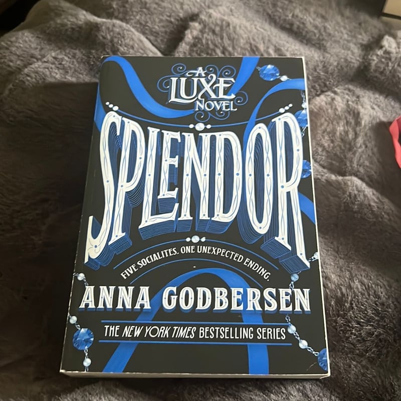 Splendor by Anna Godbersen, Paperback | Pangobooks