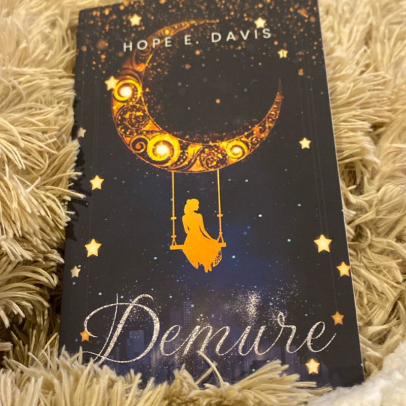 Demure (Modern Legends of Sidhe) (2025)