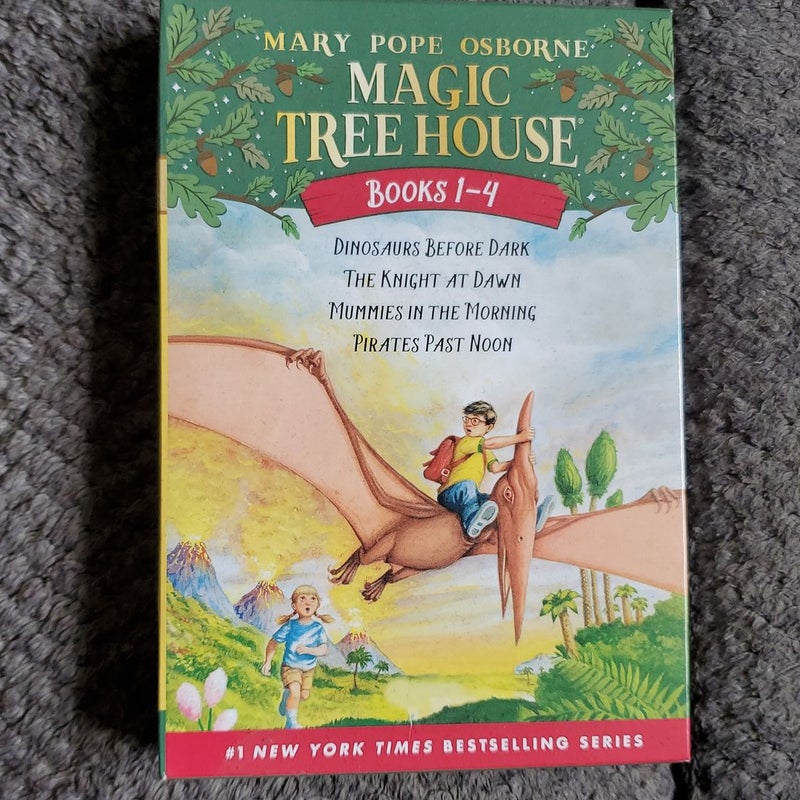 Paperback Magic Tree House Boxed Set Books 1-4