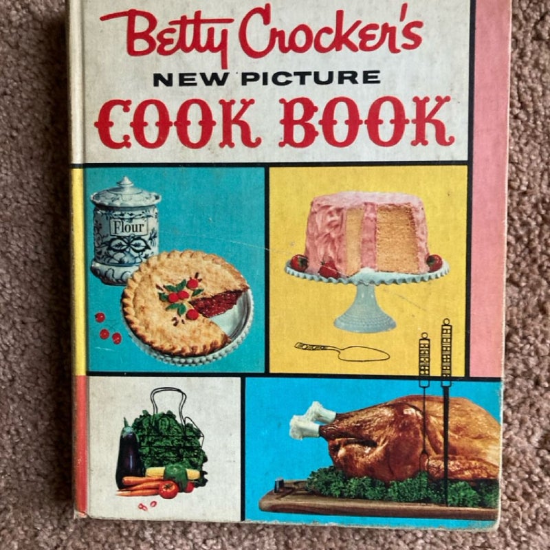 2 vintage cookbooks bundle