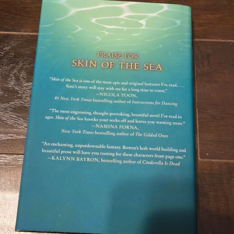 Owlcrate exclusive Skin of the Sea