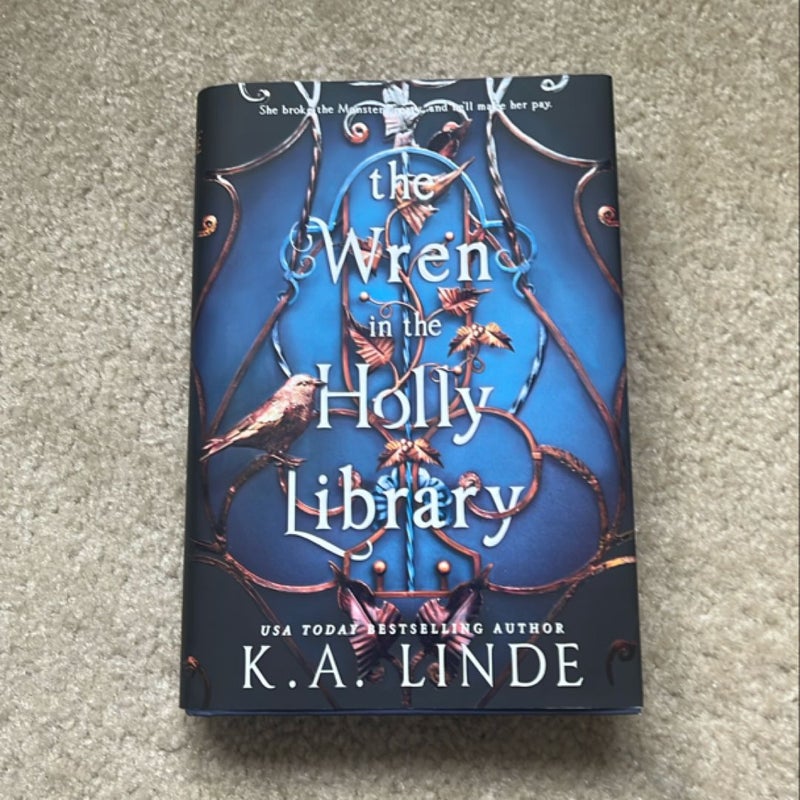 The Wren in the Holly Library (Deluxe Limited Edition)