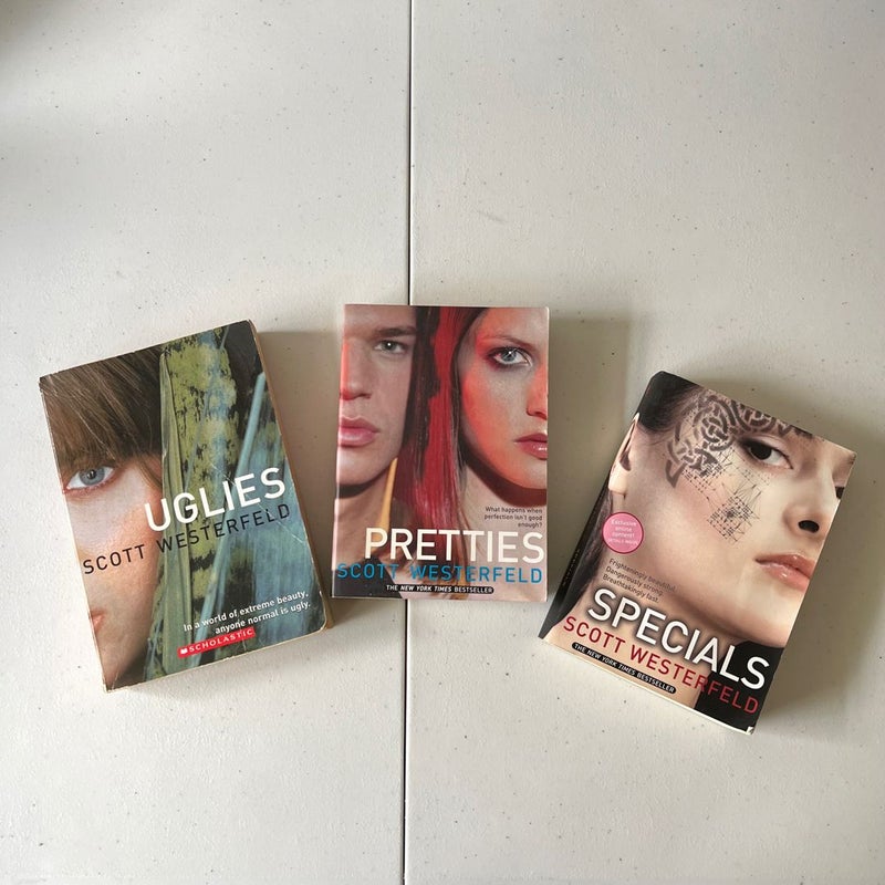 Uglies / Pretties / Specials