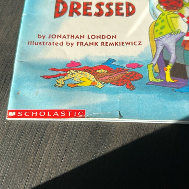 Froggy Gets Dressed