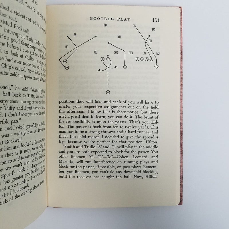 Touchdown Pass (1948, Chip Hilton, book 1)