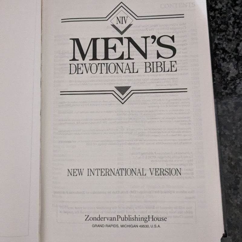 NIV Men's Devotional Bible